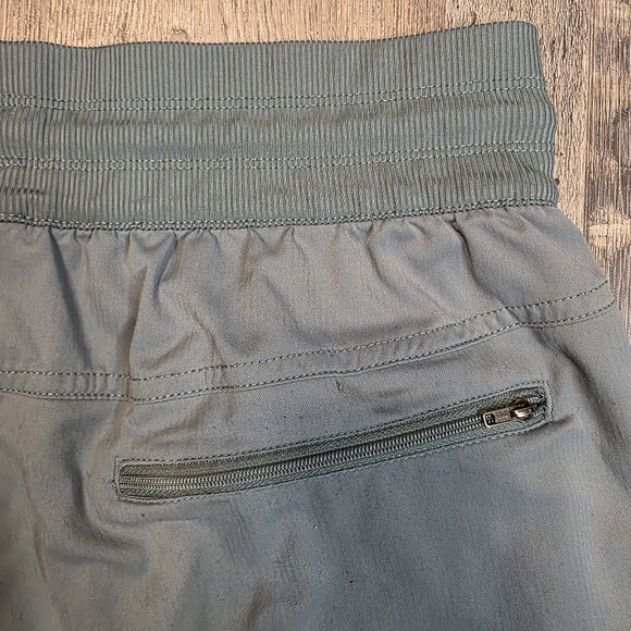 The North Face Aphrodite Motion Shorts Size M - Picture 4 of 6